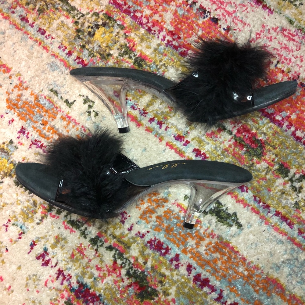 Ellie “Sasha” See marabou slide black
